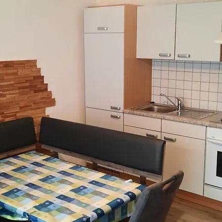 Fryba Apartment